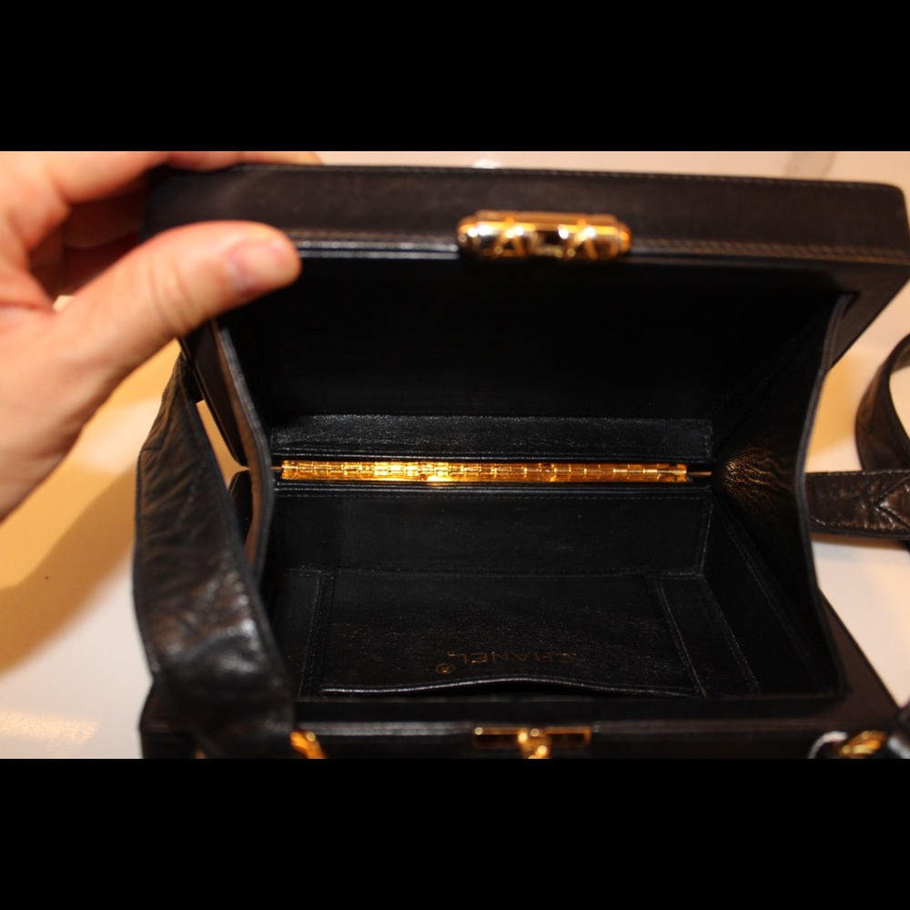 SOLD**Vintage Chanel Bag - Picture 8 of 10